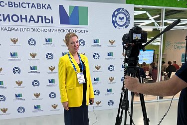 Решить проблему профессиональных кадров